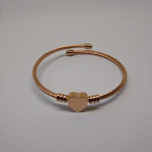 Ivonne Destination Jewelry - New Ivonne Destination Rose Gold Heart Bracelet